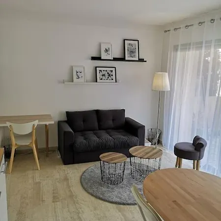 Appartement T1 Bis Renove Beau Coin Nuit, Belle Terrasse Ideal Festival